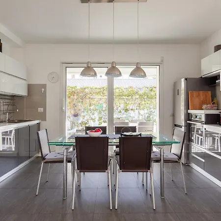 Luxury With Terrace - Forze Armate Apartment